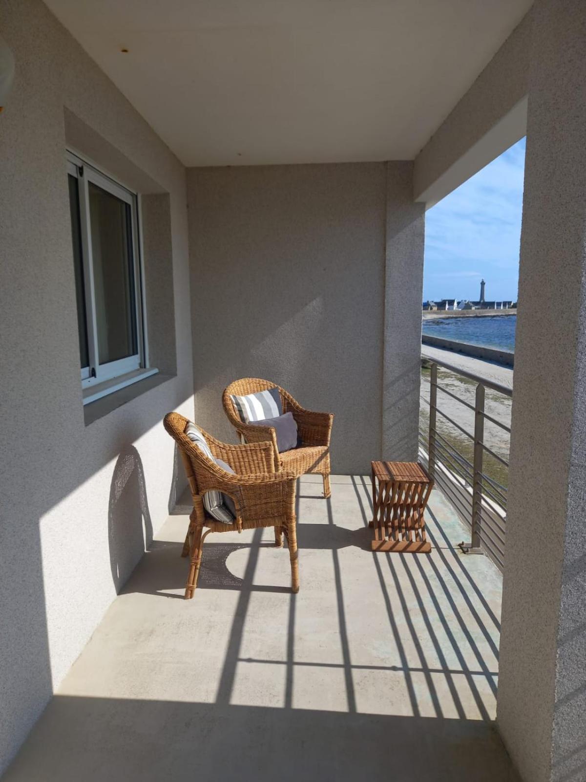 PenmarcʼhReve Bleu - Vue Mer Exceptionnelle - Wifi - Draps Et Serviettes Inclus - Balcon Avec Mobilier De Jardinアパートメント エクステリア 写真